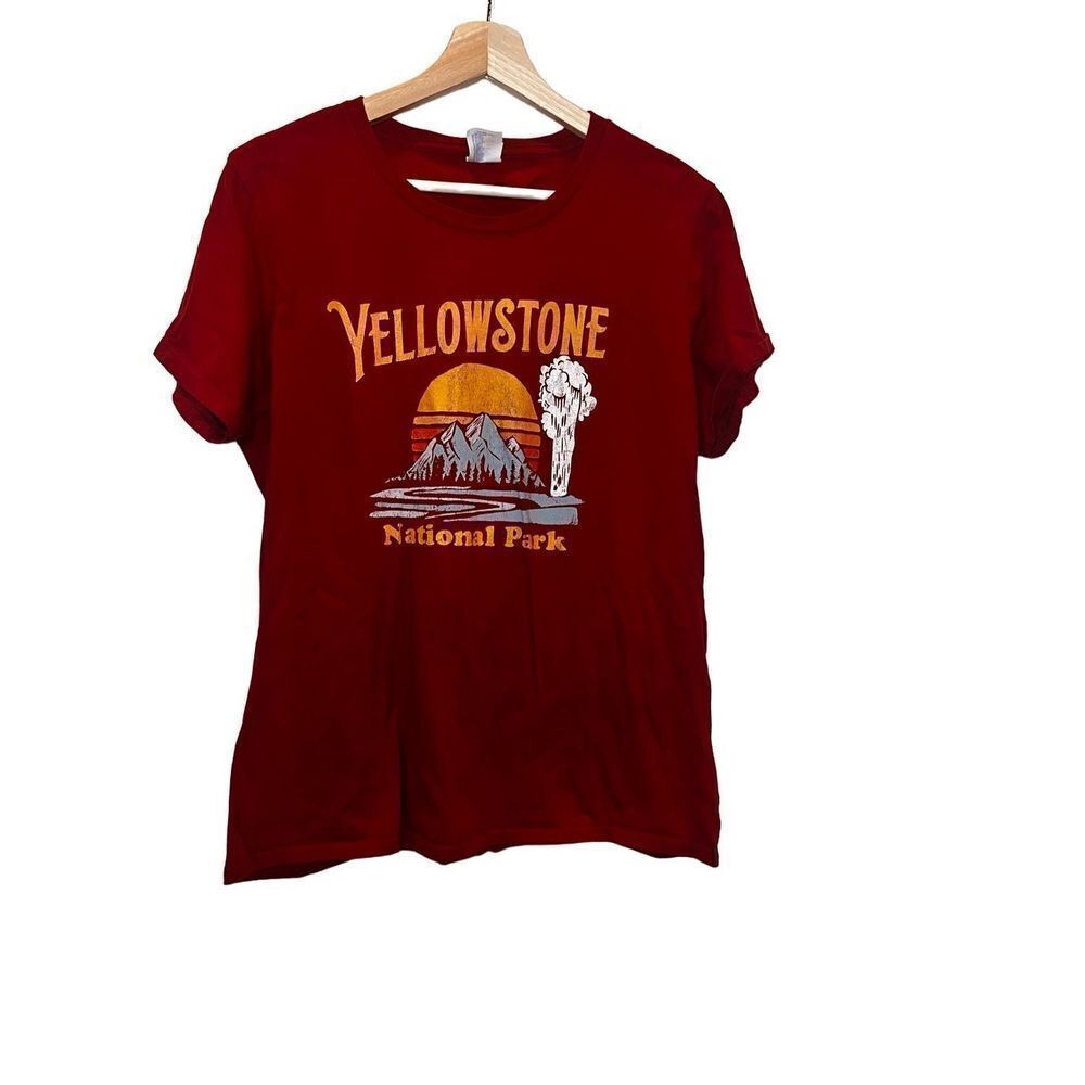 Yellowstone national park tee shirt size XL